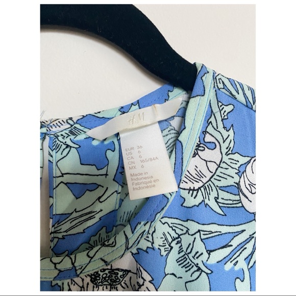 H&M Blue Floral Maxi Dress | Size 6 - Picture 4 of 5